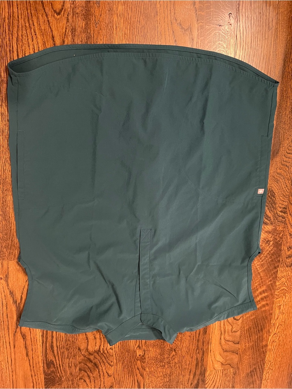 Figs Women’s Dark green scrub top